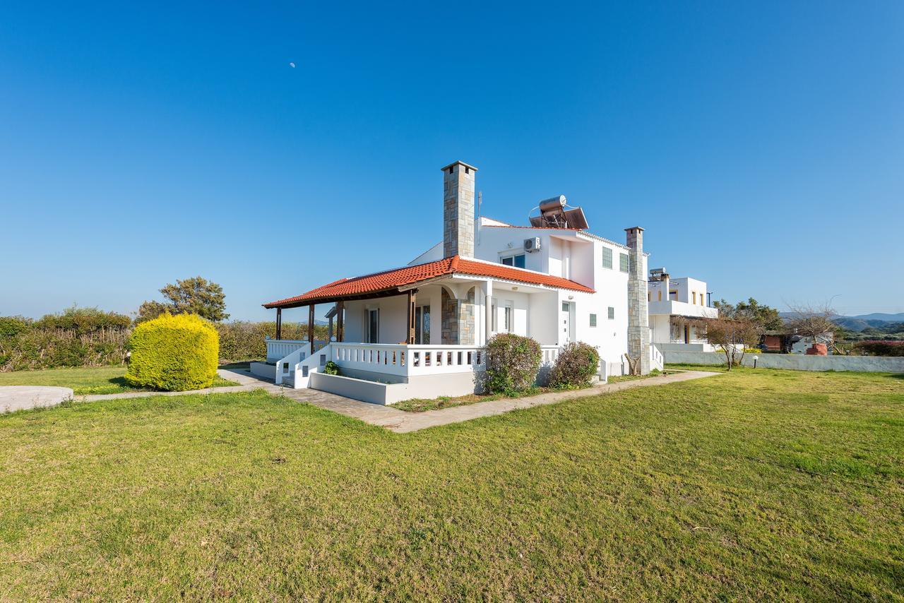 Sunset Villa Kalavarda Exterior photo